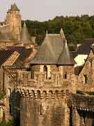 chateau de fougeres et ses remparts fougeres