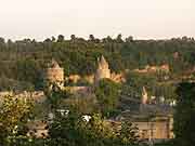 chateau de fougeres et ses remparts fougeres