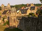 remparts du chateau fougeres