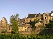 remparts du chateau fougeres