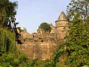 remparts du chateau fougeres