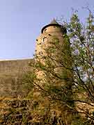 tour des gobelins et poterne fougeres