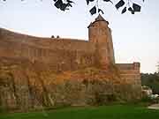 tour des gobelins et poterne fougeres