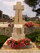 monument aux morts poce les bois