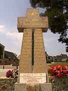 monument aux morts poce les bois