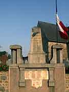 monument aux morts taillis