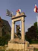 monument aux morts val-d ize