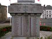 monument aux morts vitre