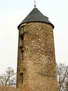 le cellier moulin a vent rue de clermont pres de la rue du prieure