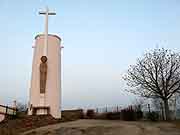 le loroux bottereau moulin a vent du pe avec son christ