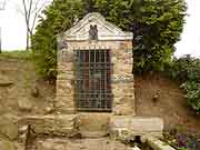 mouzillon fontaine saint-julien