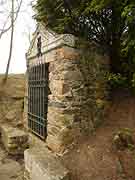 mouzillon fontaine saint-julien