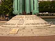 monument aux morts des 50 otages nantes