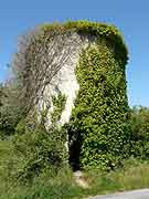 sainte-reine de bretagne moulin a vent chemin-breton