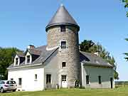 sainte-reine de bretagne moulin a vent de la fortune