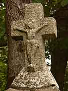 fontaine avec croix de kergrist carnac