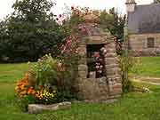 puits de la chapelle de la croix carnac