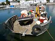 lorient navire thalassa dans le port de plaisance